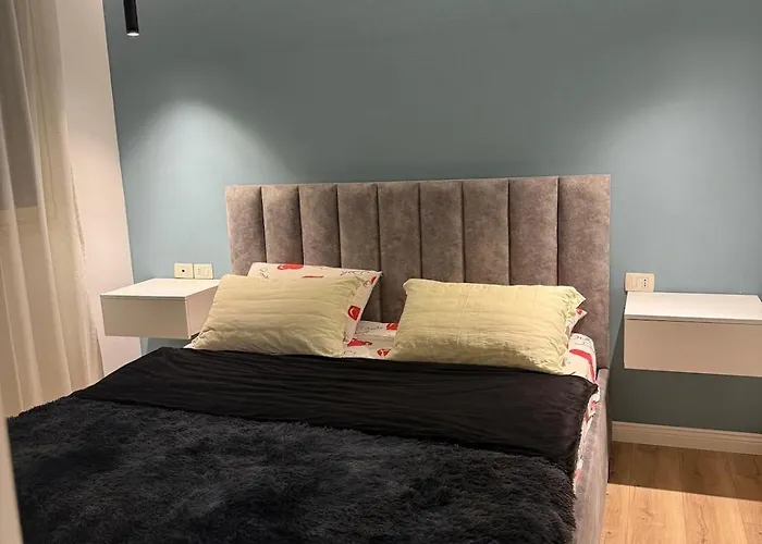 Lägenhet Golem Beach Apartment *